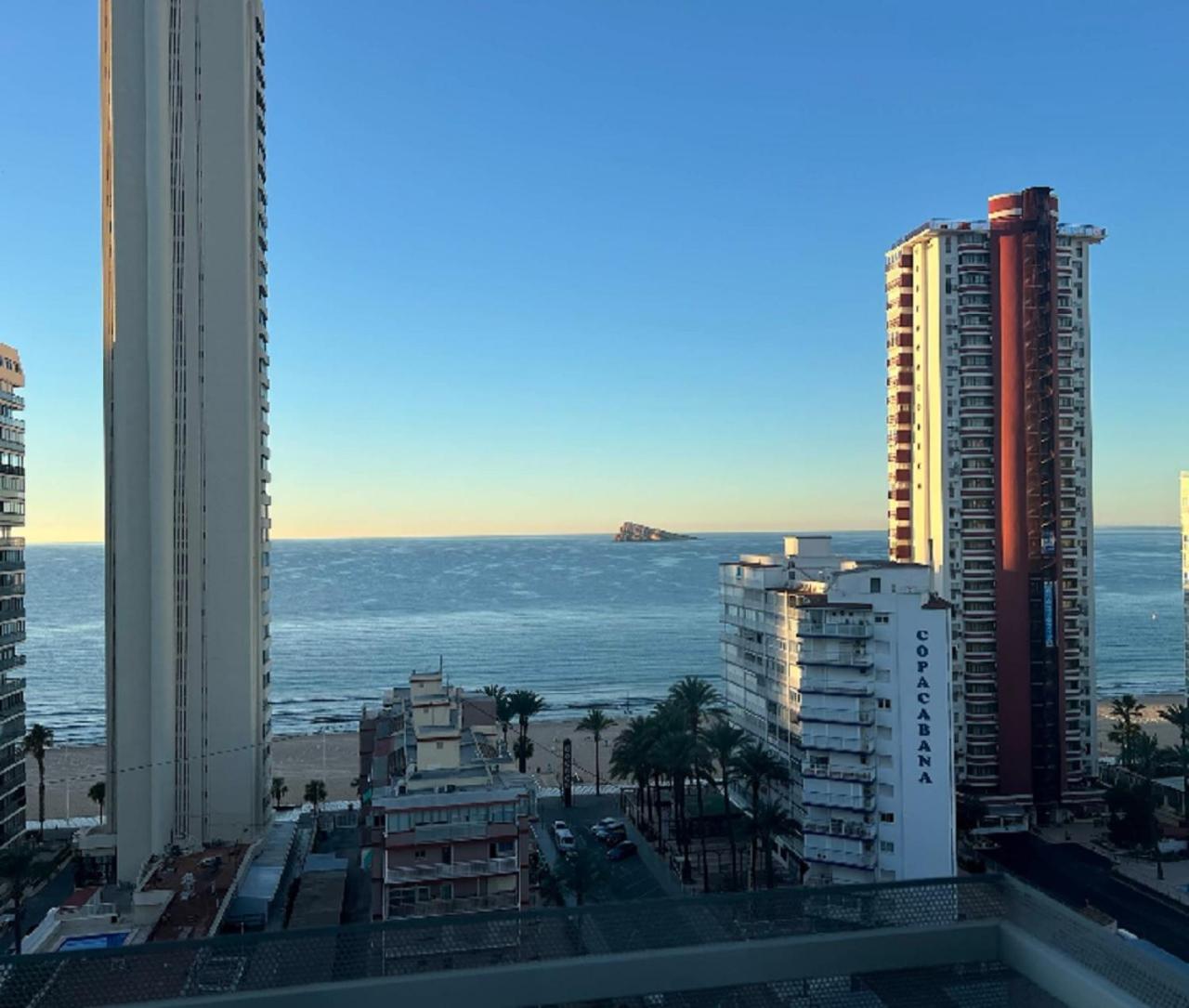 Paradise Ducado Benidorm Vistas al Mar, Piscina, Parking Gratis y Wifi 4 Persona - 2