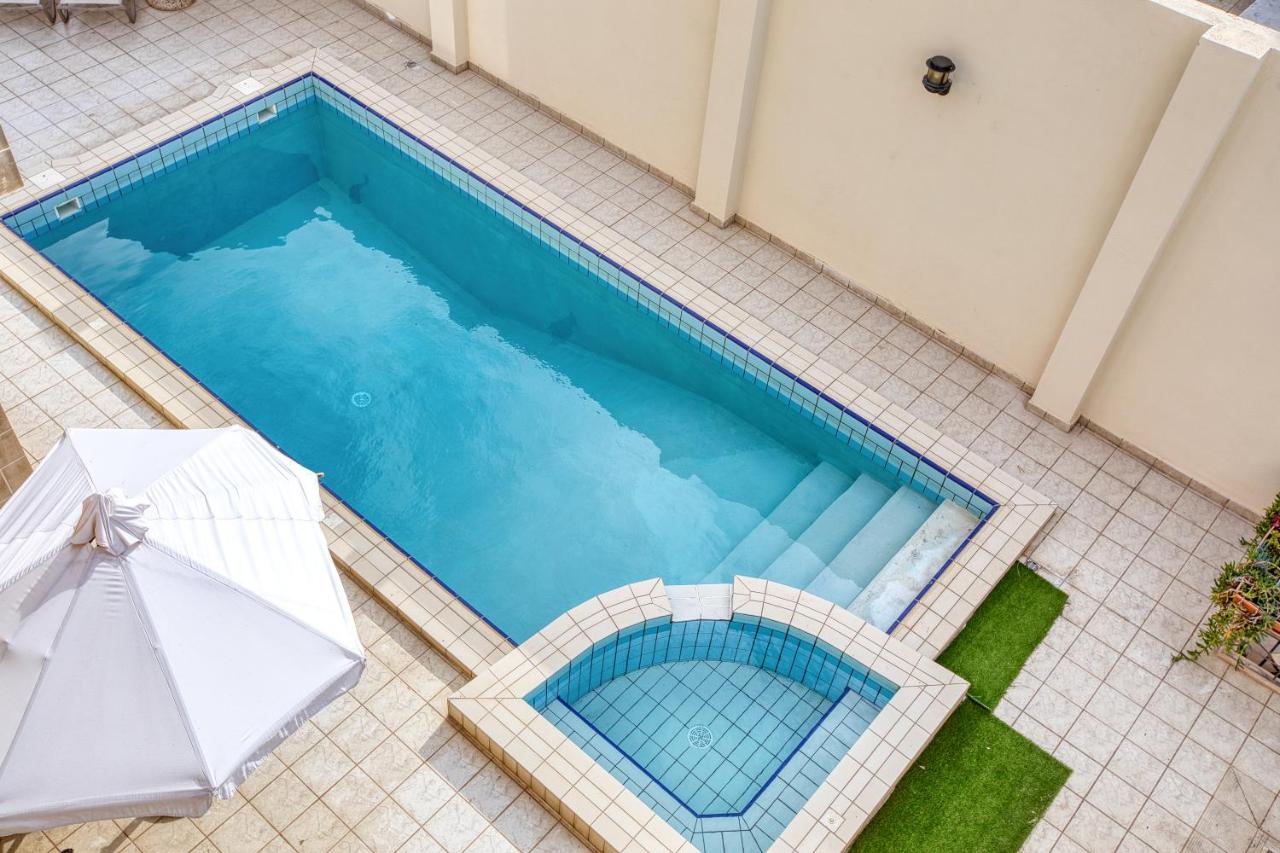 Luxurious Villa with pool - 5