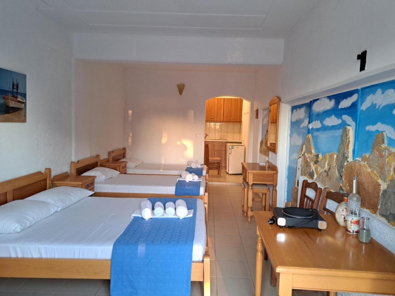 ART STUDIO APARTMENTS - 2