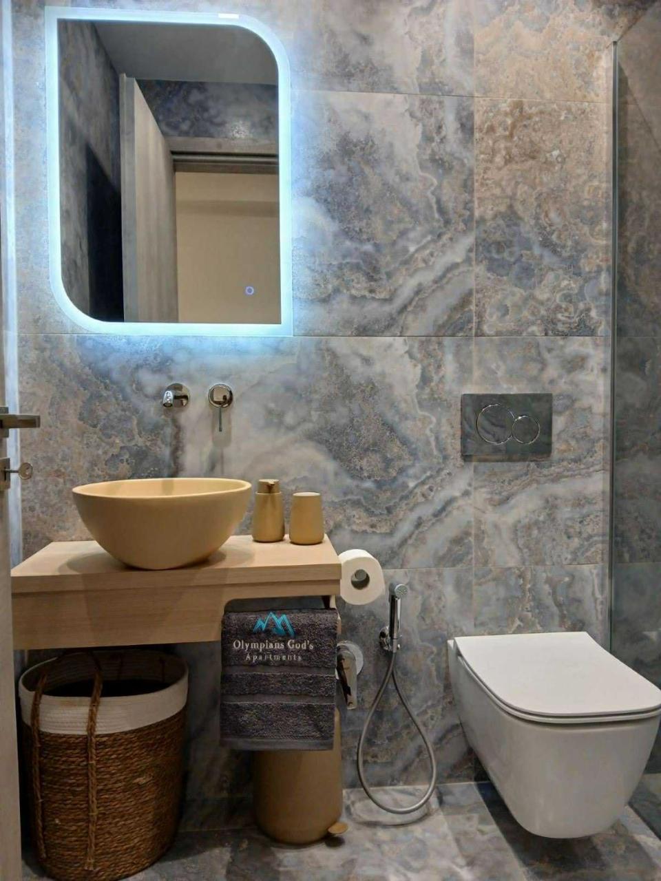 Olympian Gods apartments - 3