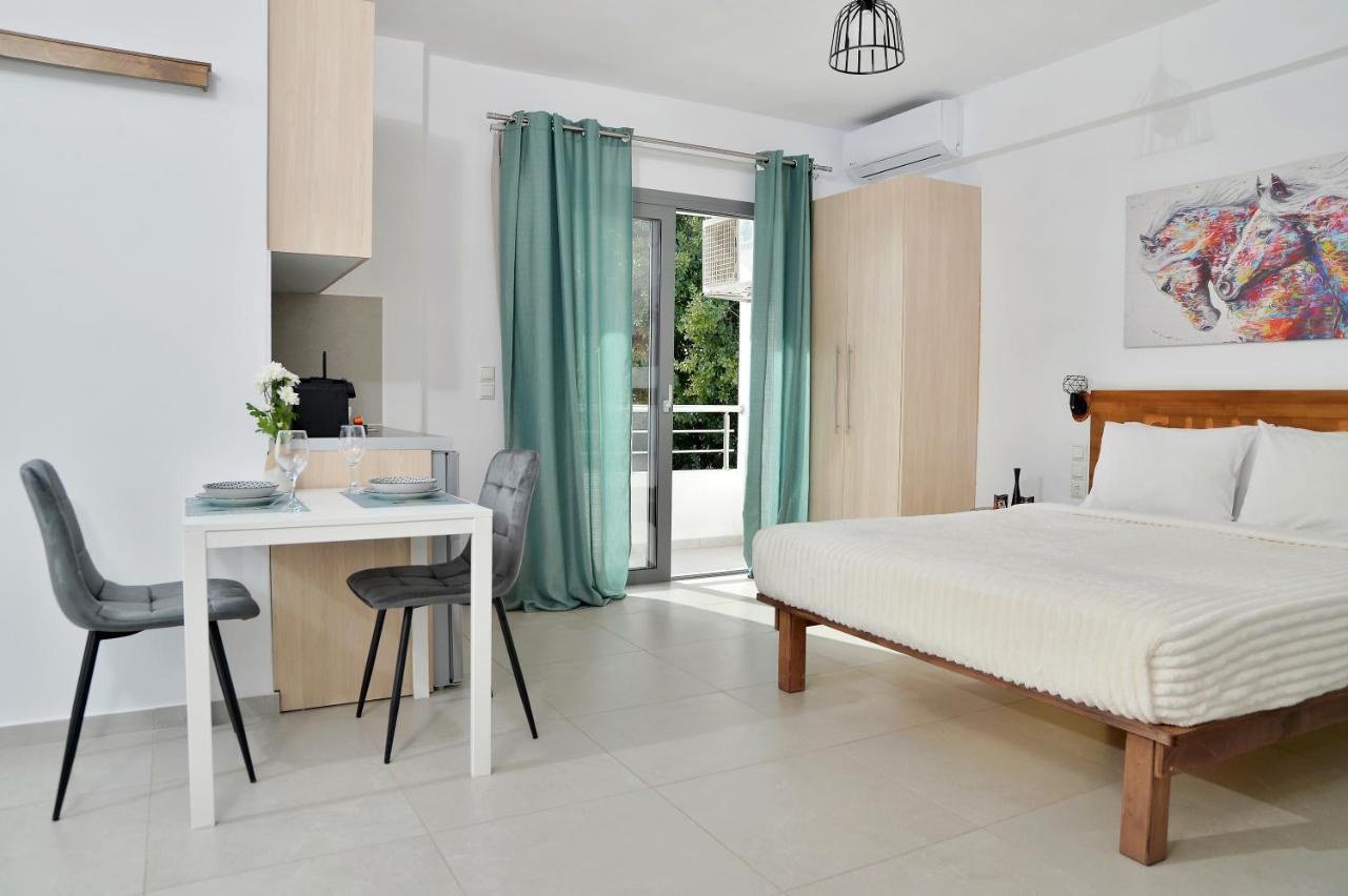 SUN DAY Rooms & Studios - Free Airport Shuttle - 5