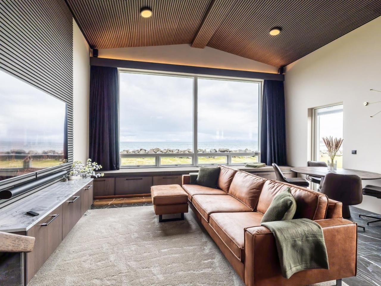 Bay View Villa - 2