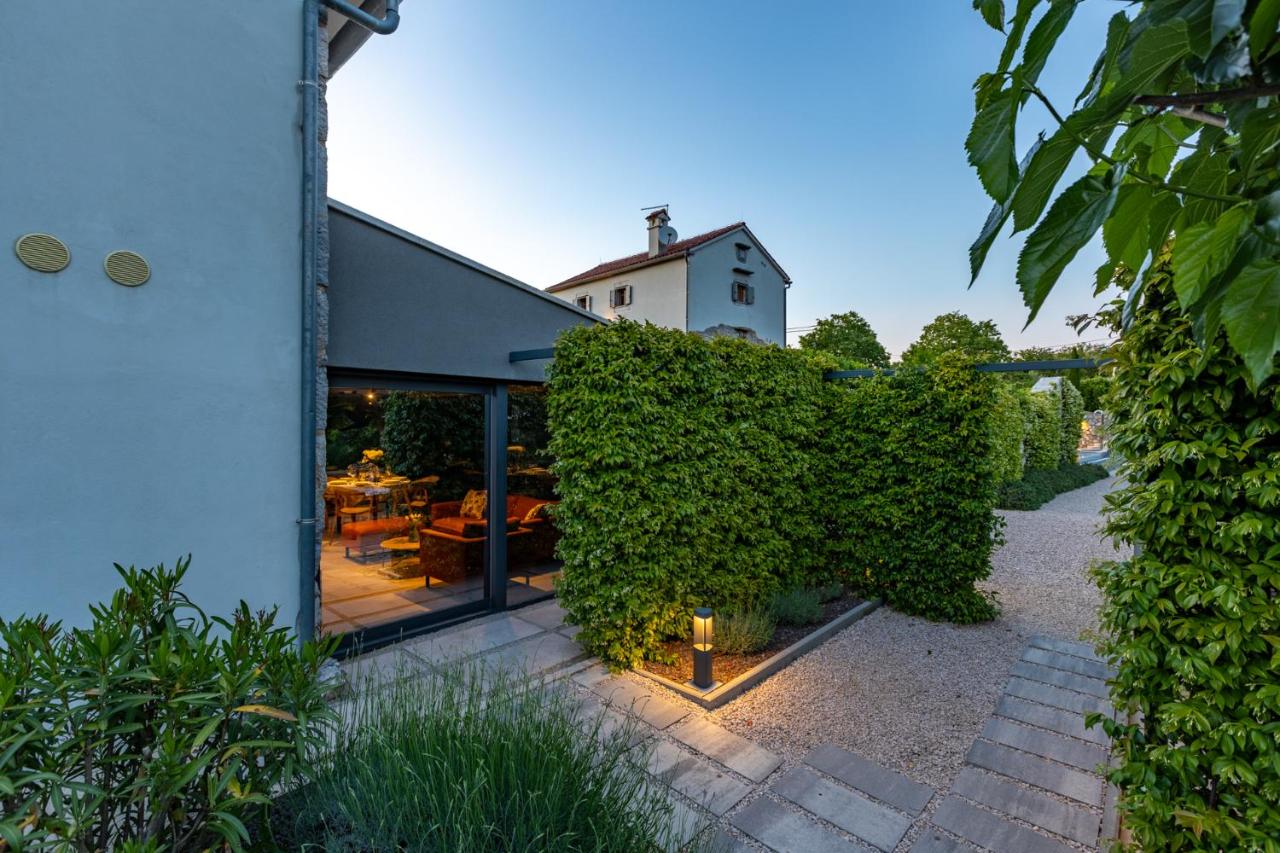 Luxury Jerini Barn - 2