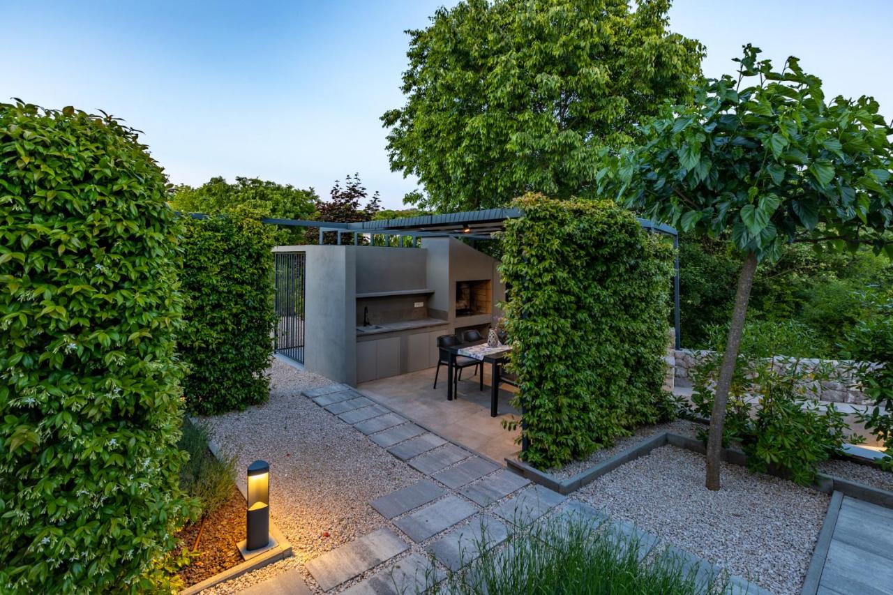Luxury Jerini Barn - 4
