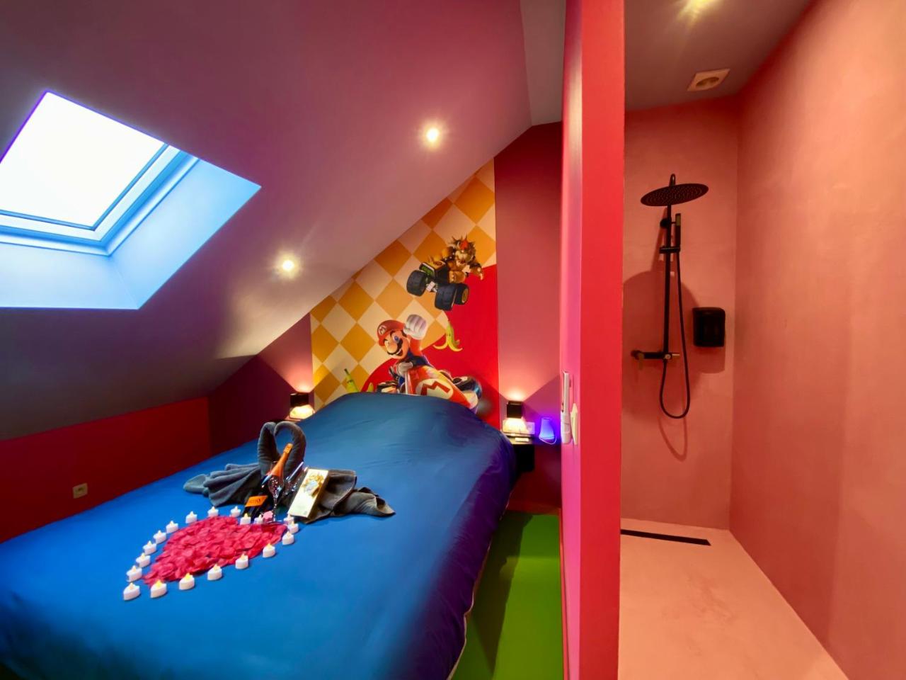 Retro Gaming Corner - Arcade Games - Jacuzzi - Sauna - Switch 2 - 6