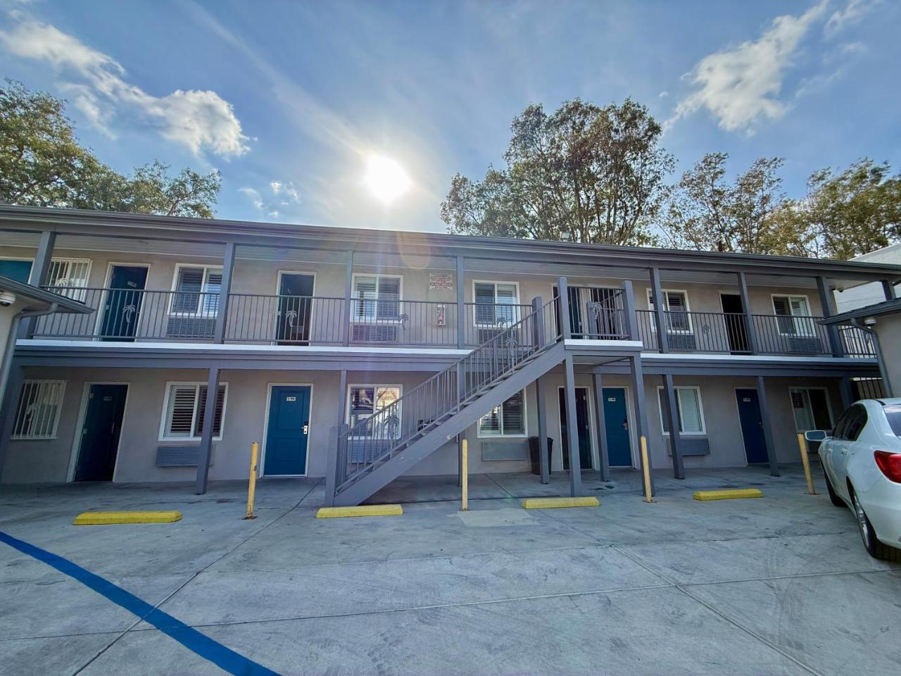 La Casa Motel, Burbank Airport photo 4