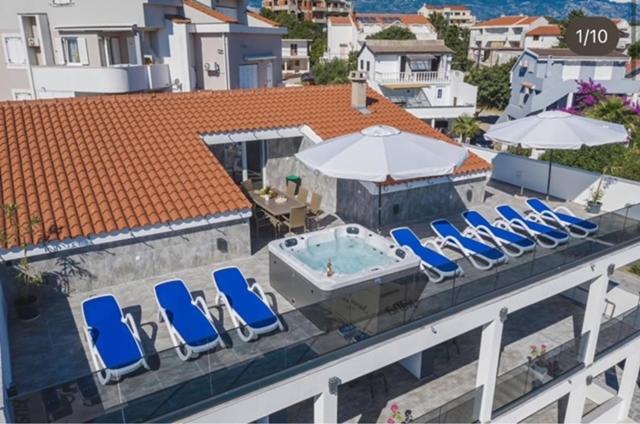 AZURE Palace Apartments - 5