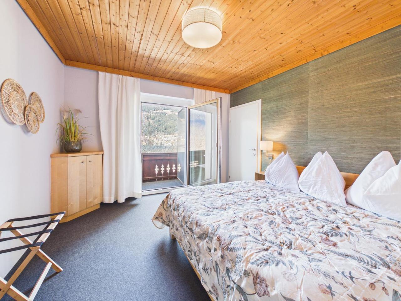 Boutique73 Sunrise - 4