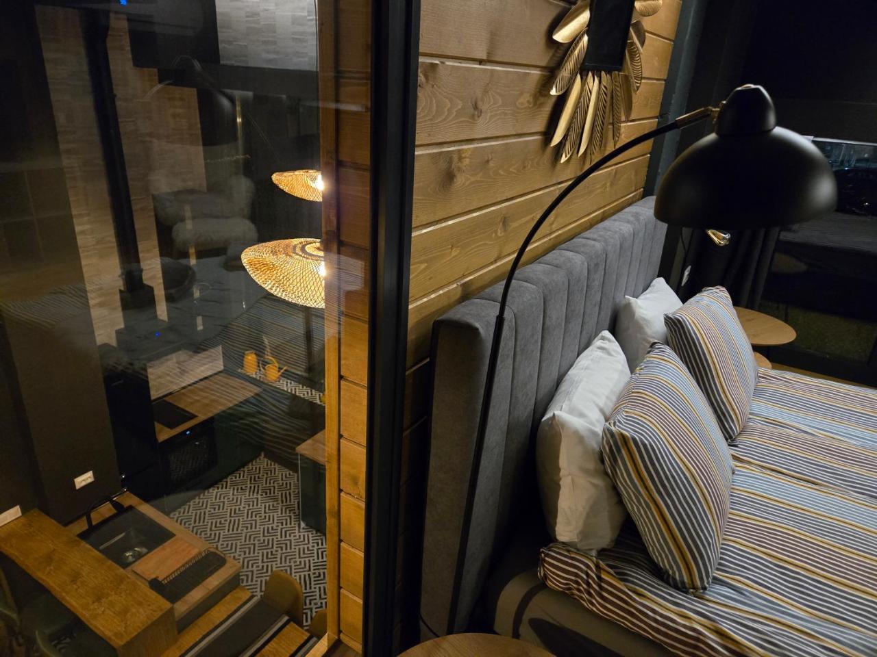 BOUTIQUE Hotel ENTRY E - 5