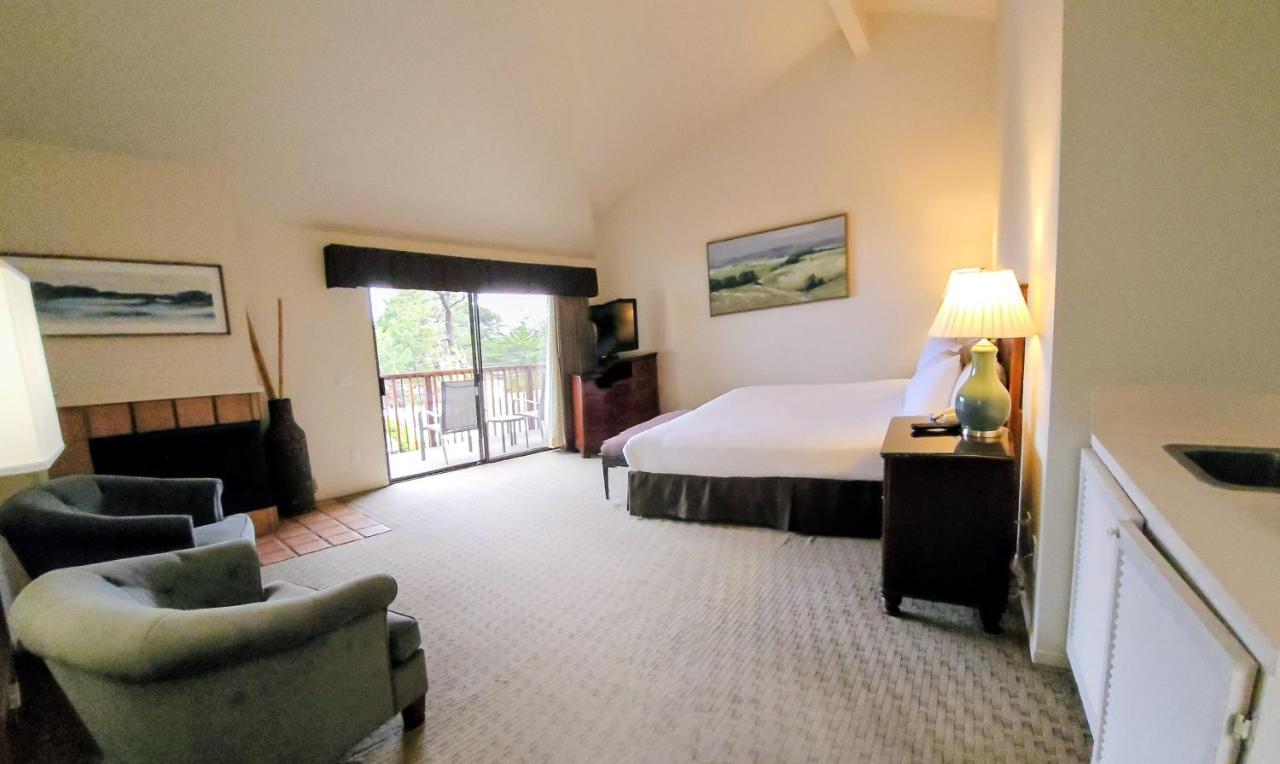 Adobe Inn - 3