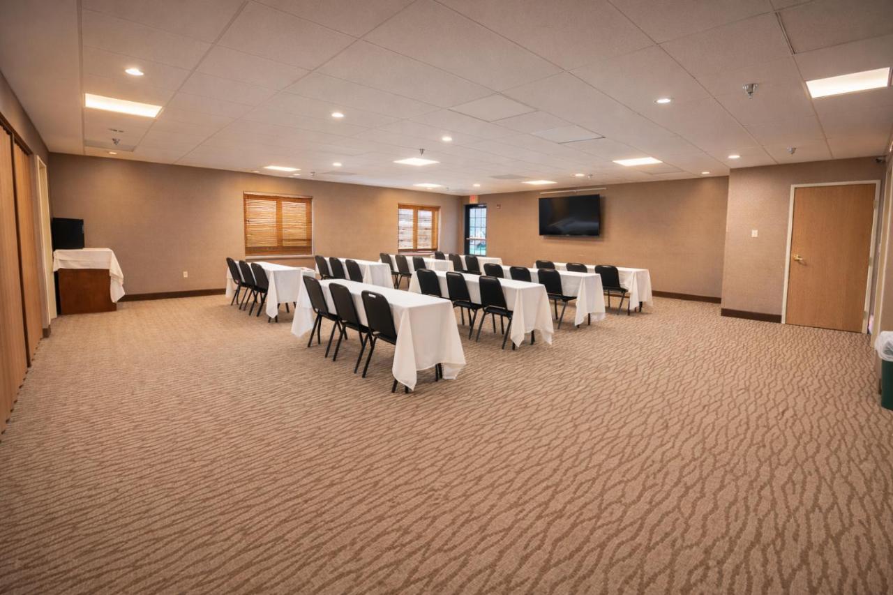Comfort Inn Owatonna near Medical Center photo 2