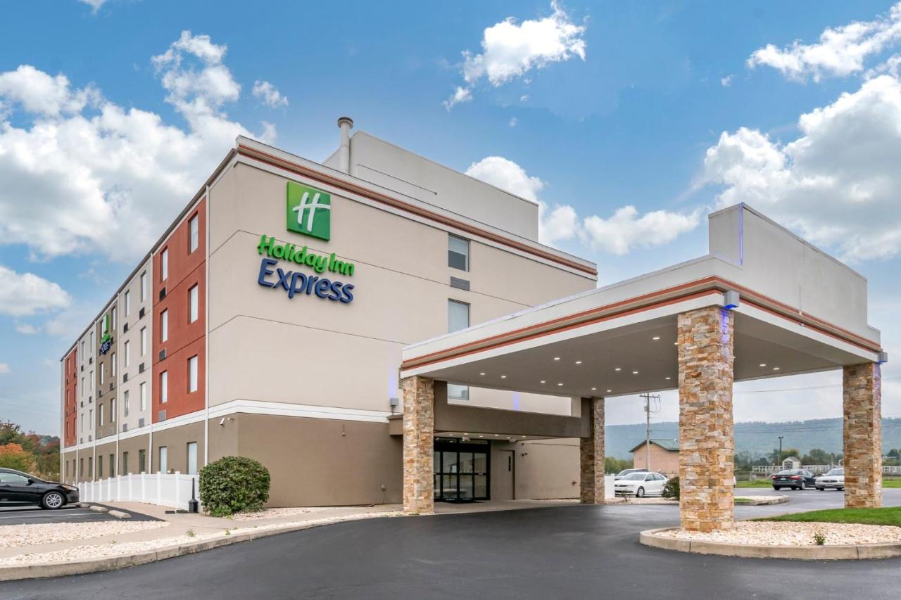 Holiday Inn Express Jonestown Ft Indiantown Gap By IHG