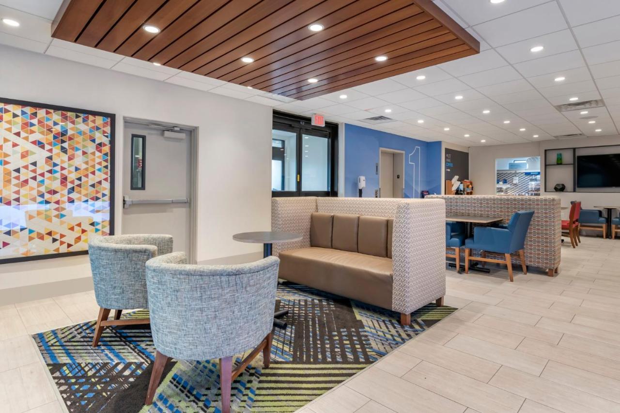 Holiday Inn Express Jonestown Ft Indiantown Gap By IHG photo 4