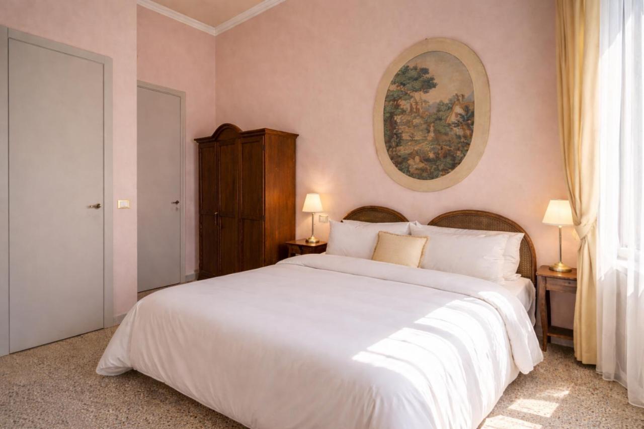 Relais San Lorenzo Historic Centre Rooms & Suites - 5