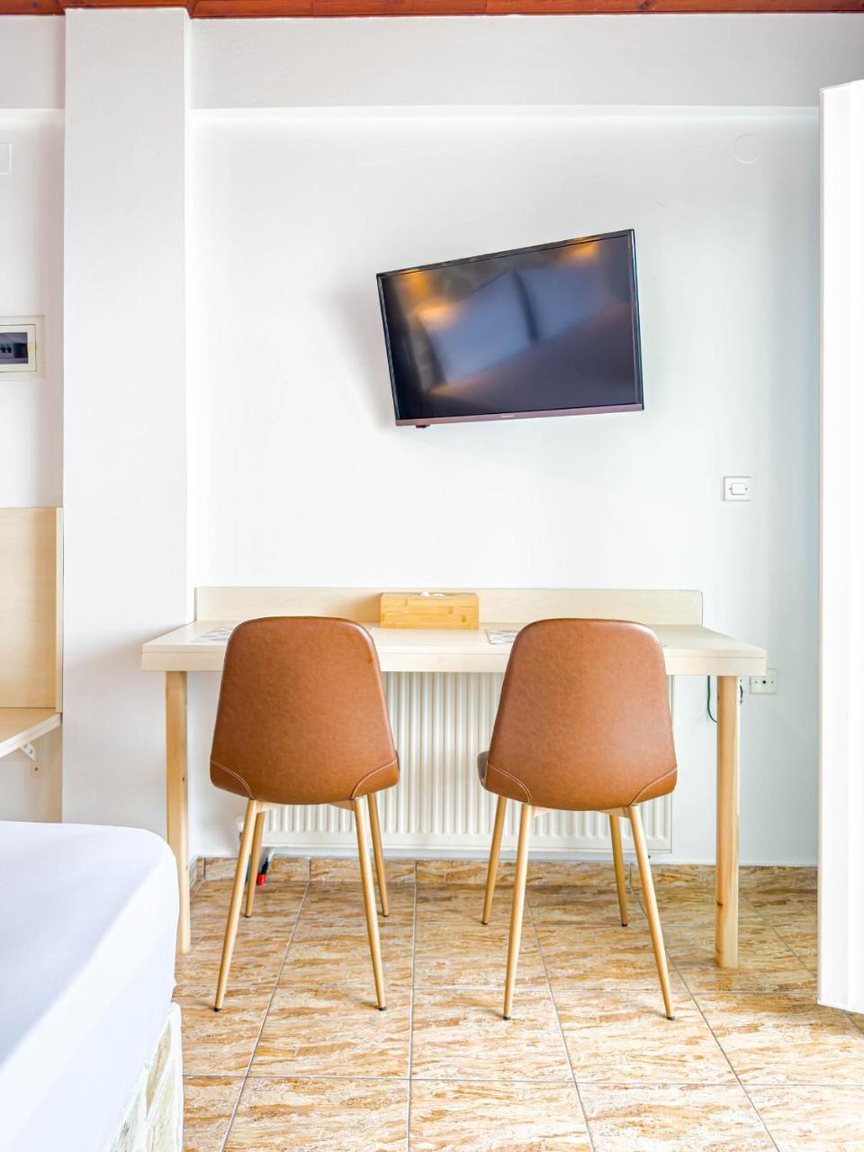 The Life Suites - 3