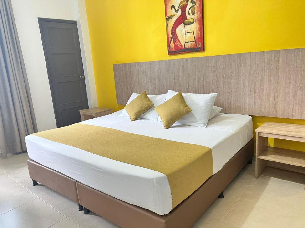 Photo - HOTEL CATALUÑA - SOLUCIONES HOTELERAs