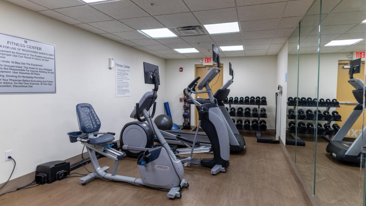 Holiday Inn Express & Suites Macon - I-475 by IHG photo 3