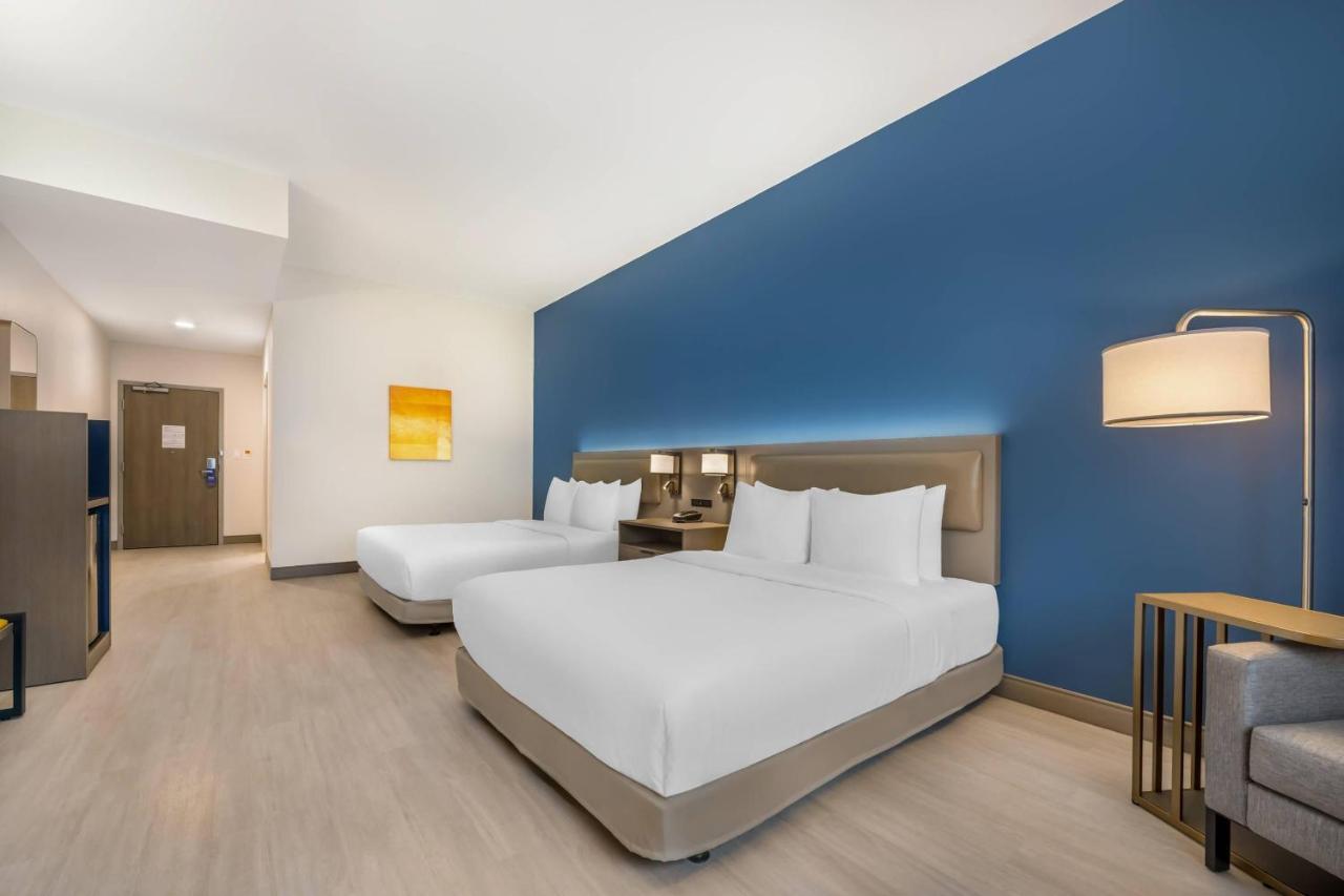 Comfort Inn & Suites Orlando Sanford Airport photo 4