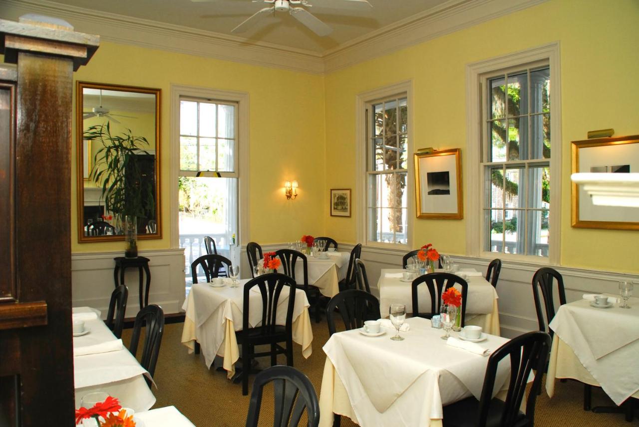 Rhett House - 3