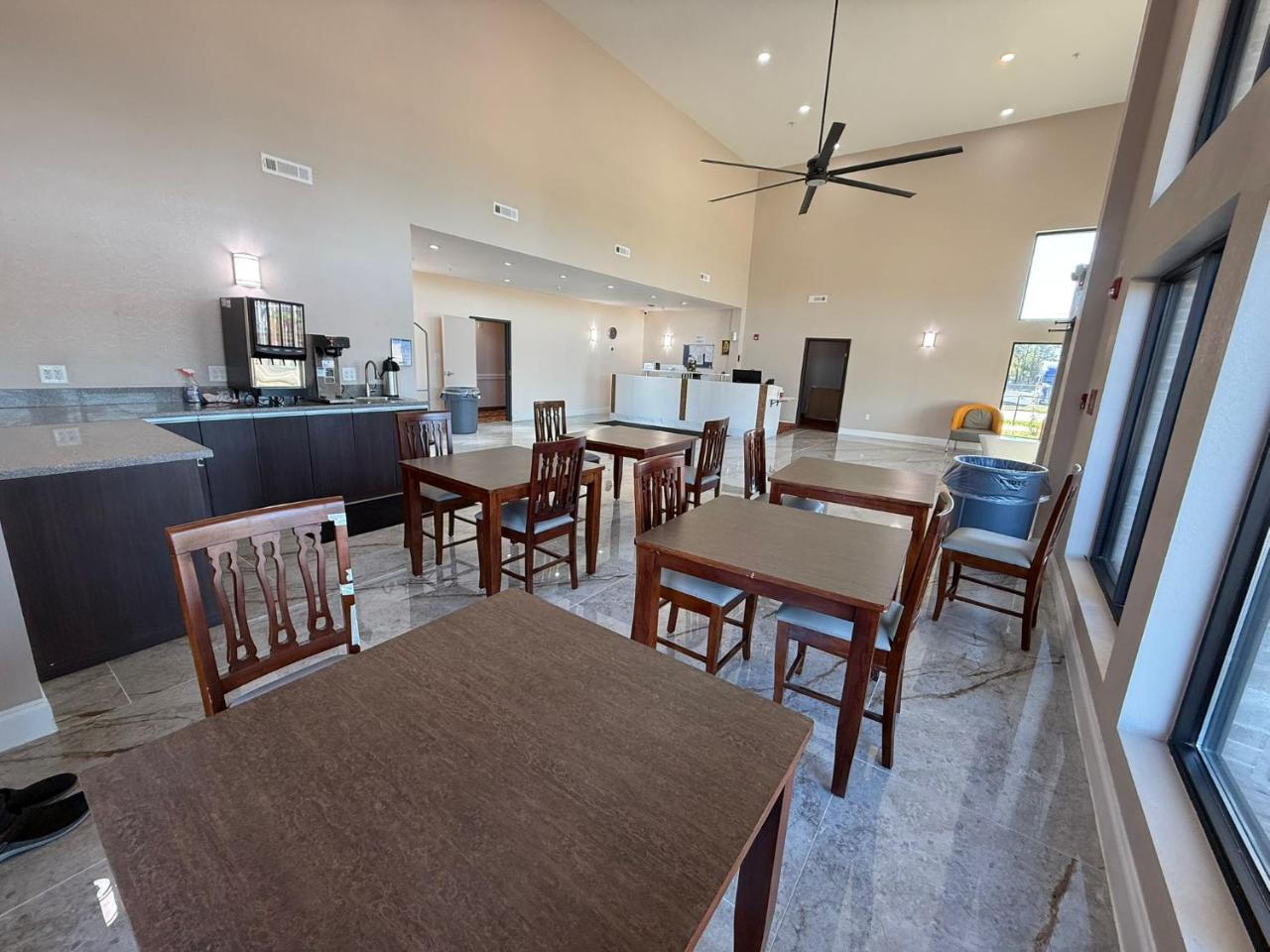 Red Lion Inn & Suites Adairsville photo 4