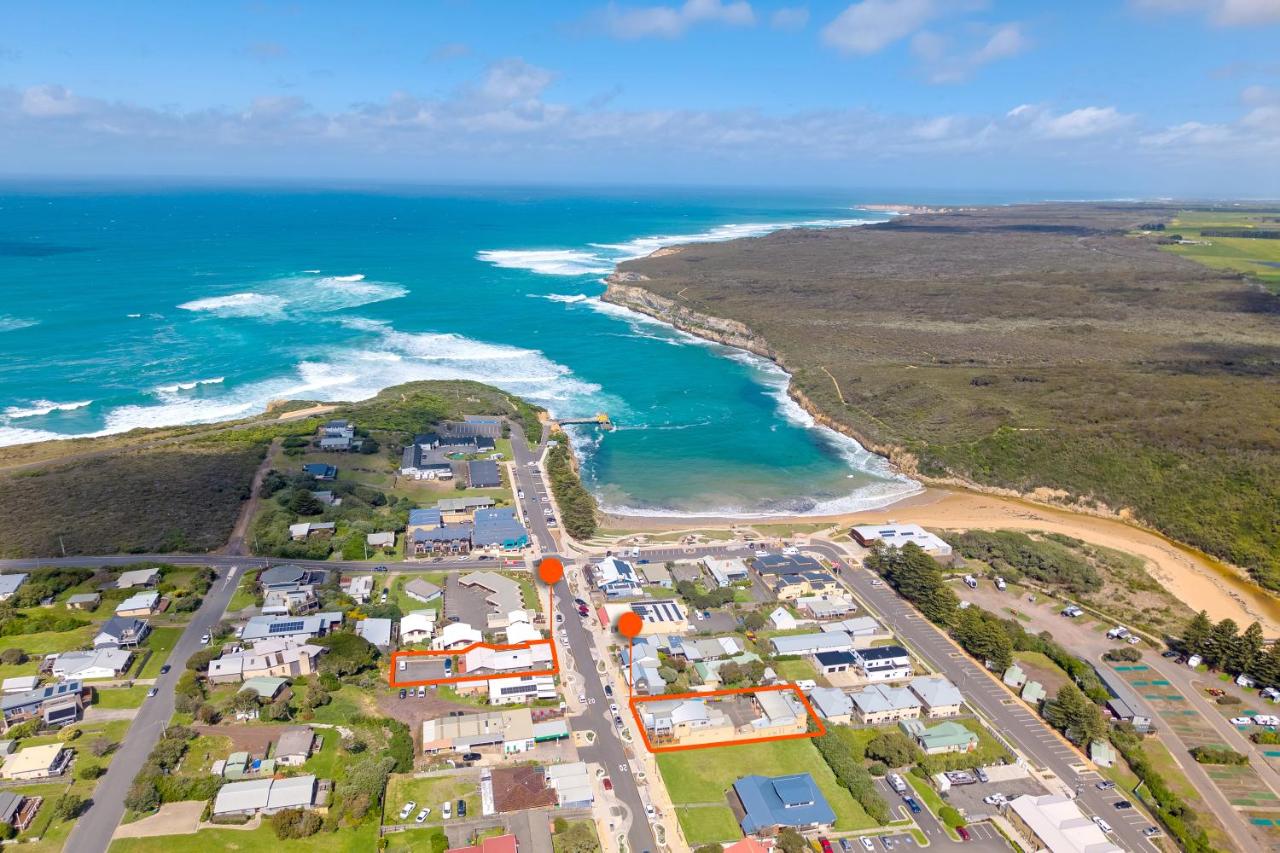Waves Luxury Suites & Port Central Apartments