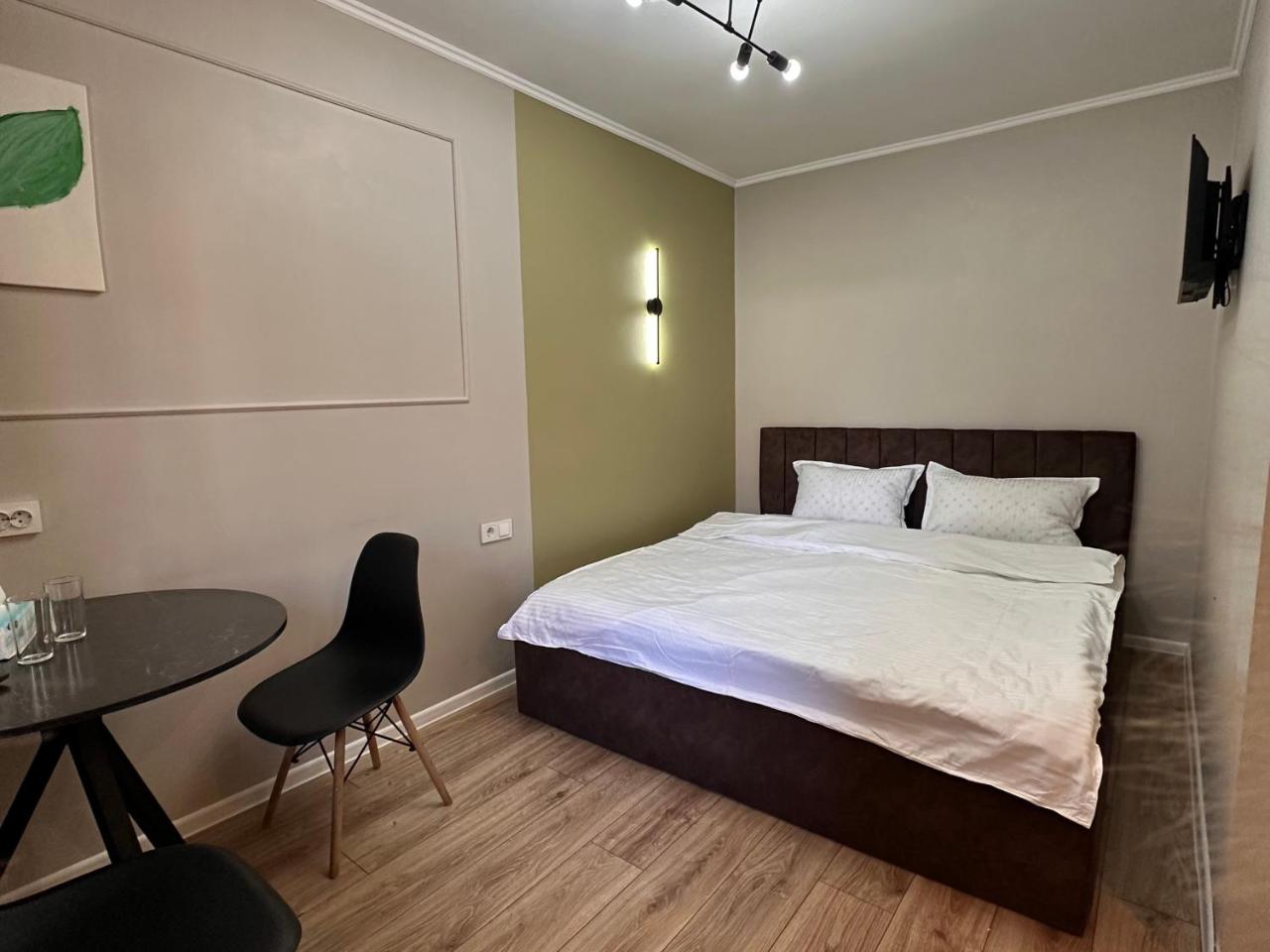 Photo - Meridian Hotel