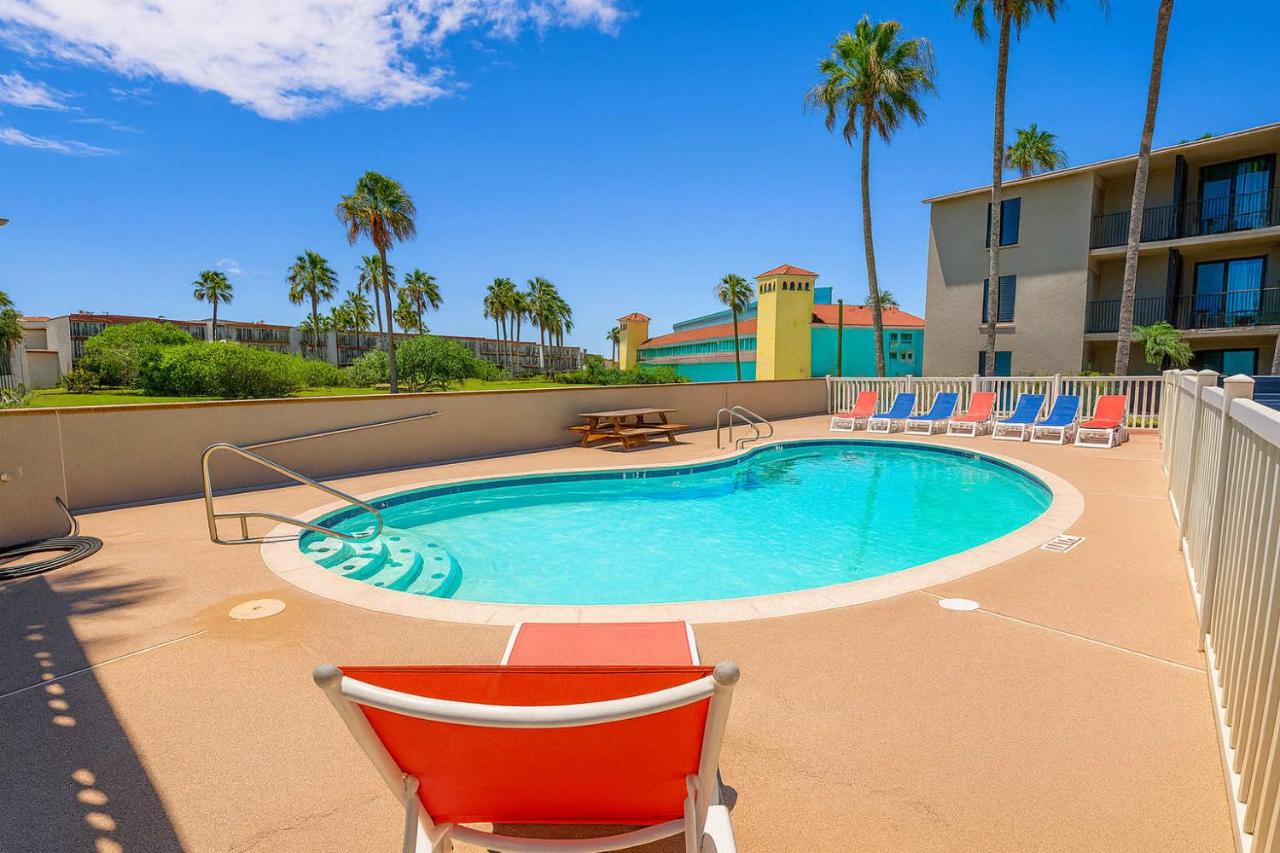 Island Condo 1st Floor Pool Patio - 2