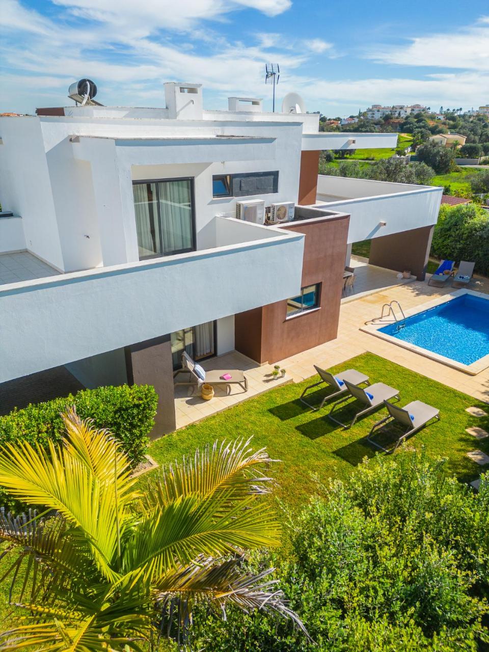 Photo - Villas Novochoro - Large Garden- Heatable Pool by DreamvillasAlbufeira