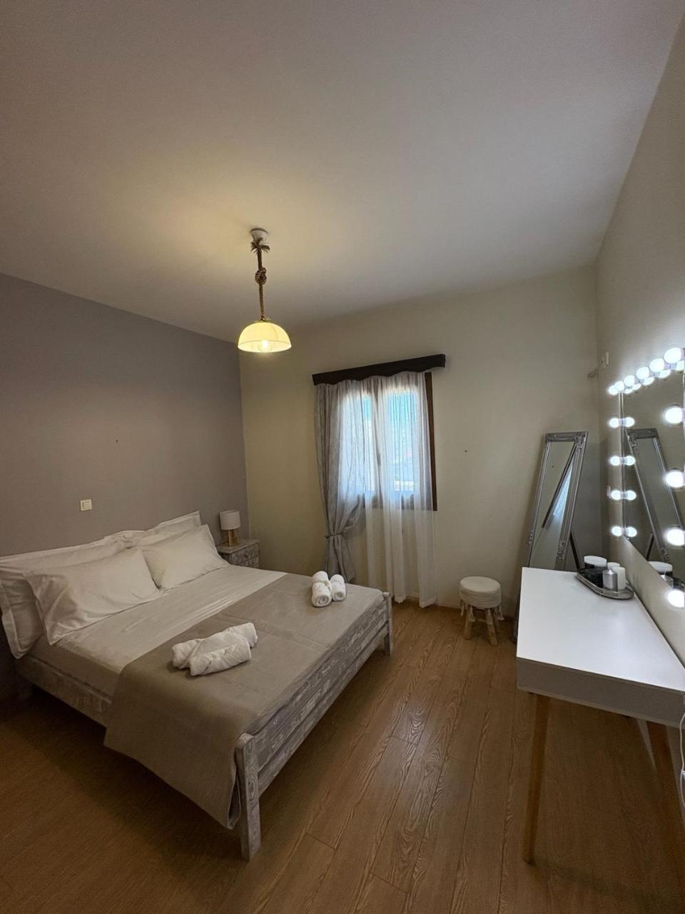 Olea House - 3