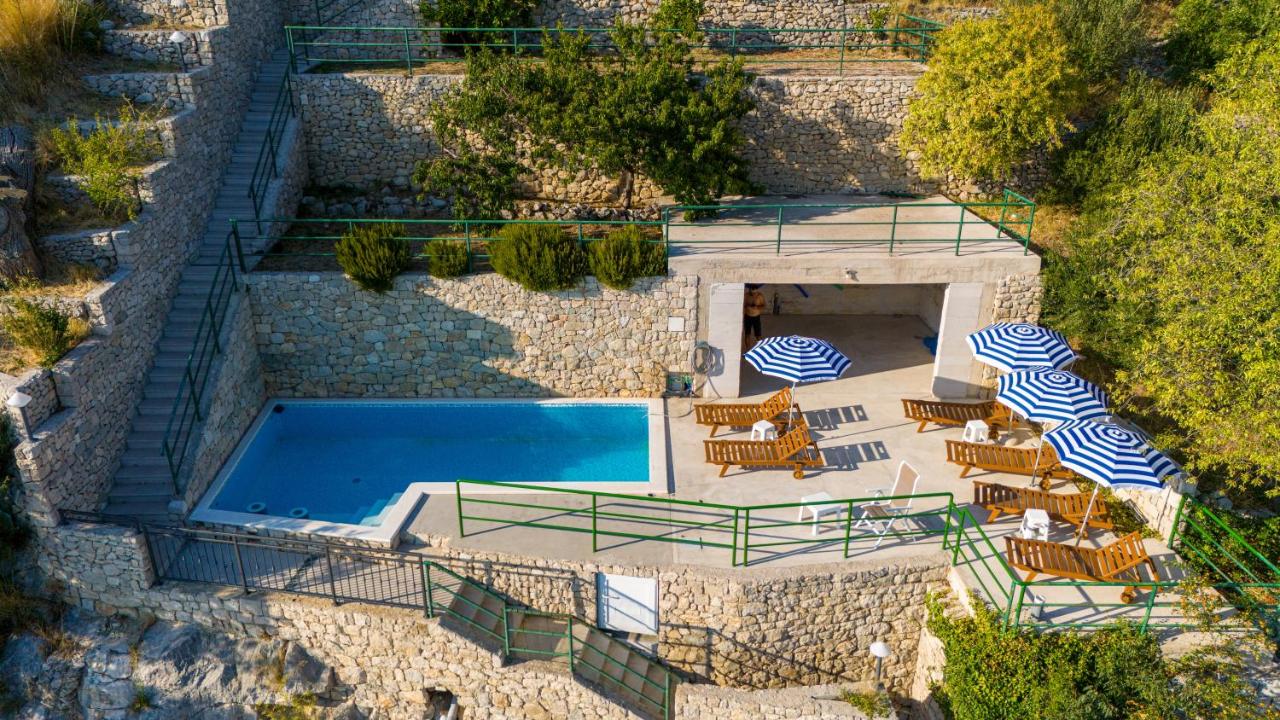 Brela Seaview Apartment with Swimming Pool & Parking - 3