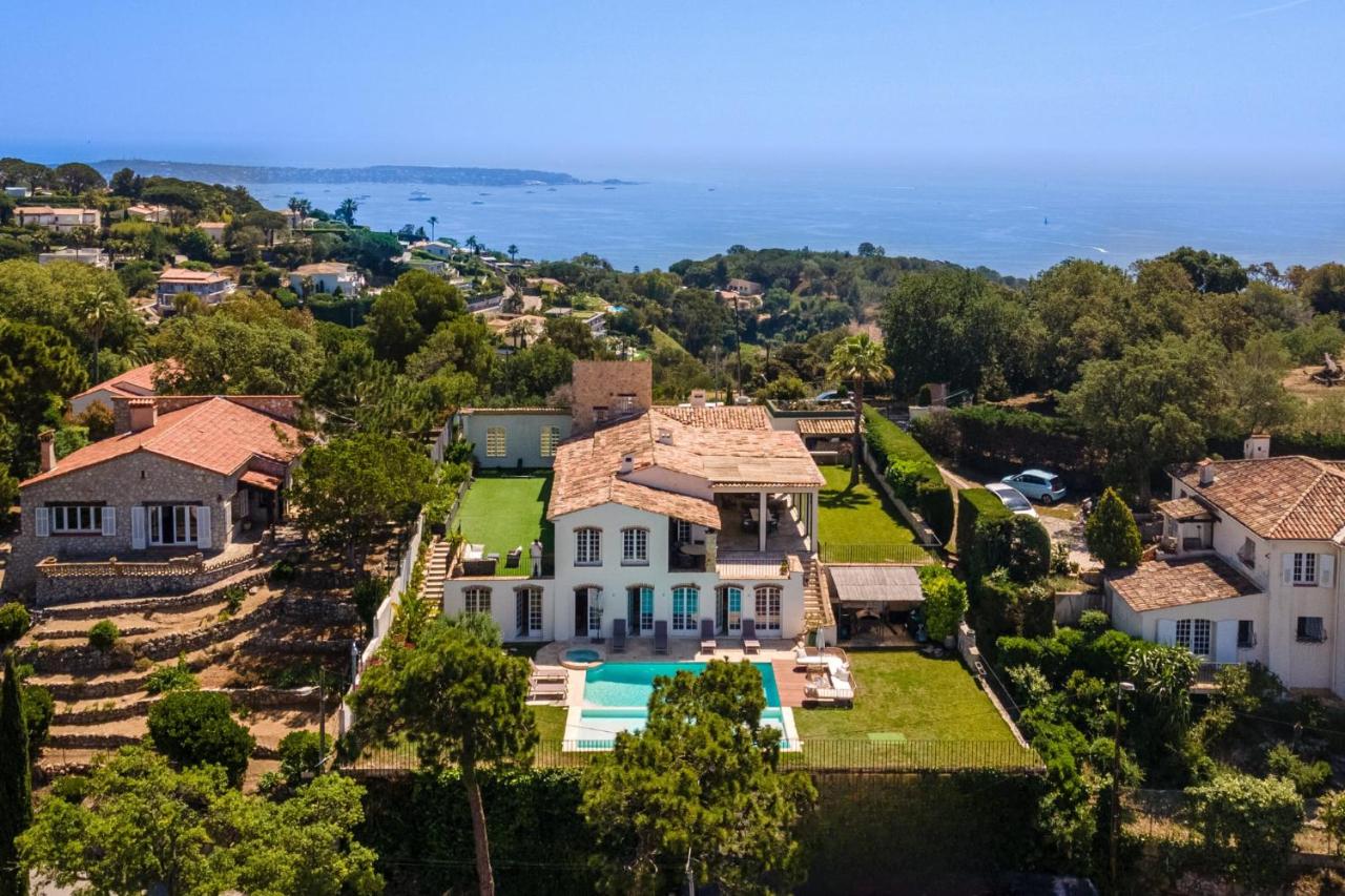 Villa exclusive au sommet de Cannes, 8 chambres, double piscine, vue sur la mer - 2