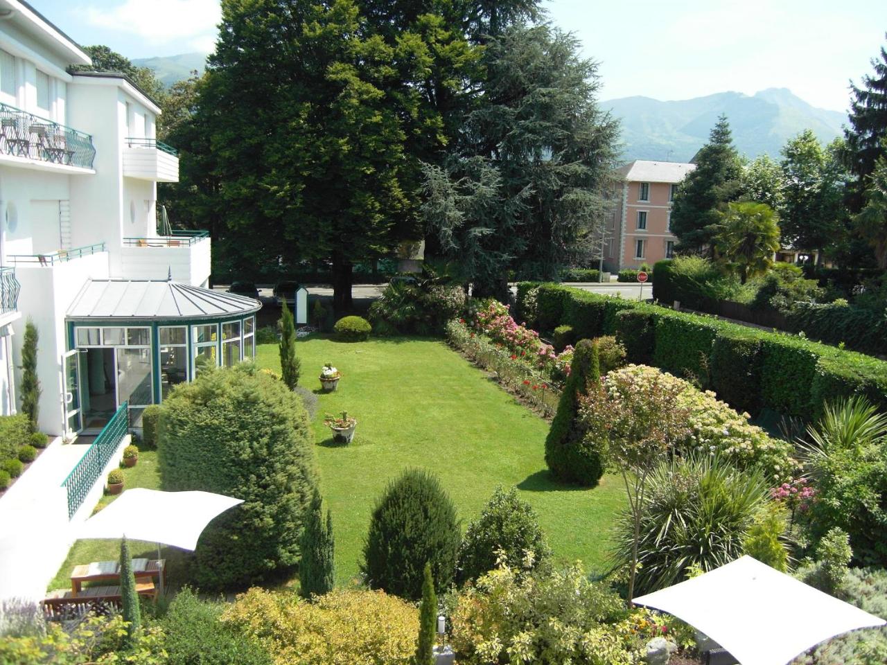 Logis Hôtel Le Miramont