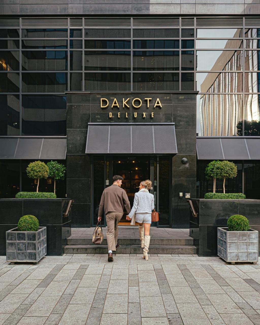 Dakota Leeds