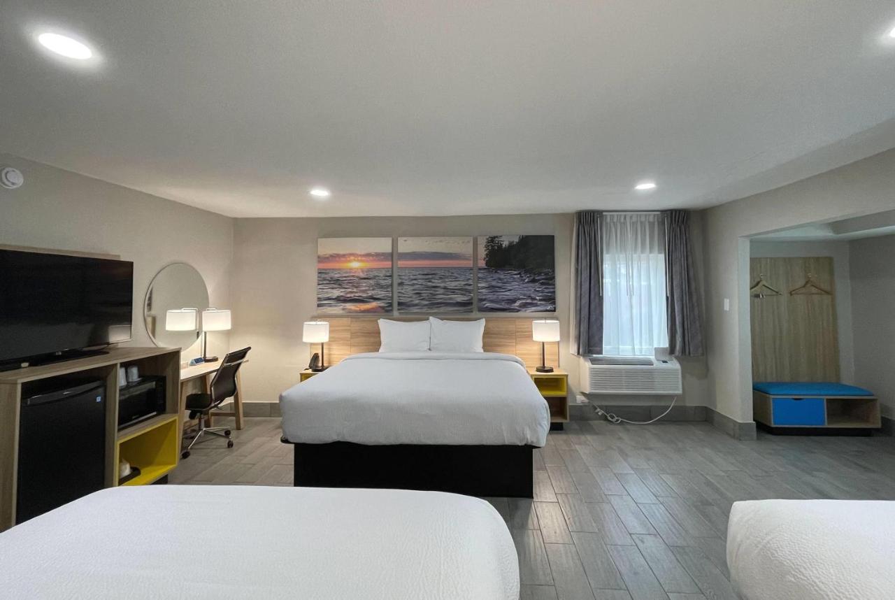 Days Inn by Wyndham Sulphur Springs photo 3