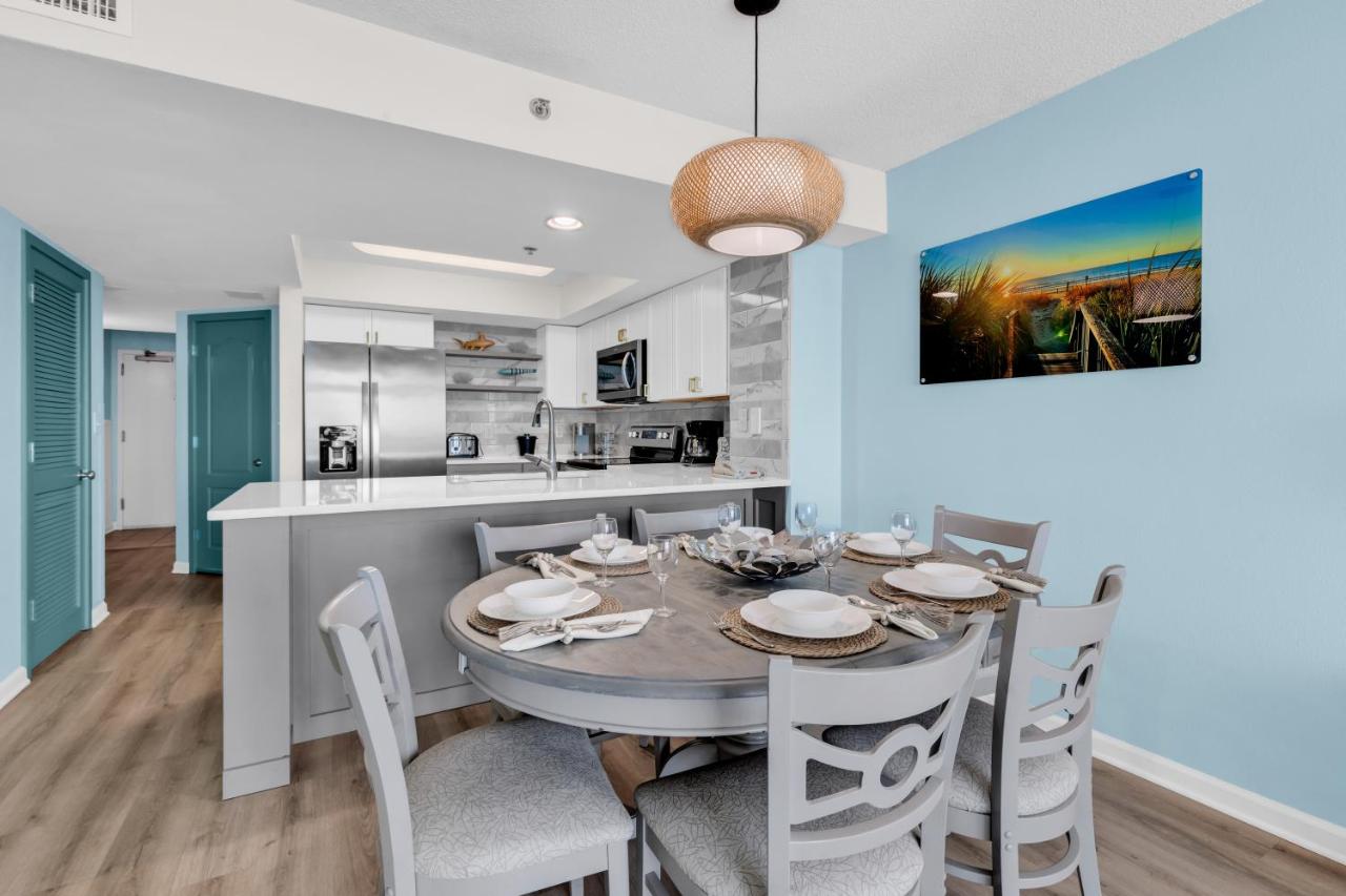 Cozy 2BR Beachfront Condo - 3
