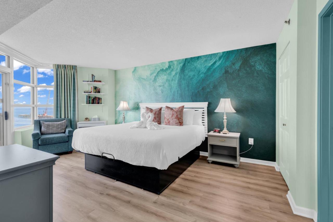 Cozy 2BR Beachfront Condo - 4