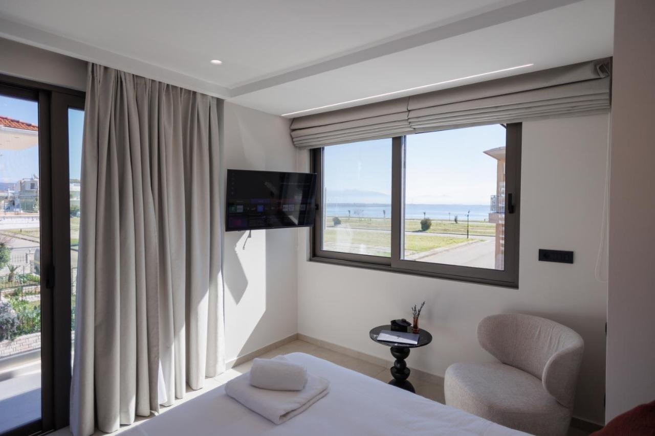 Elysian Boutique Suites - 6