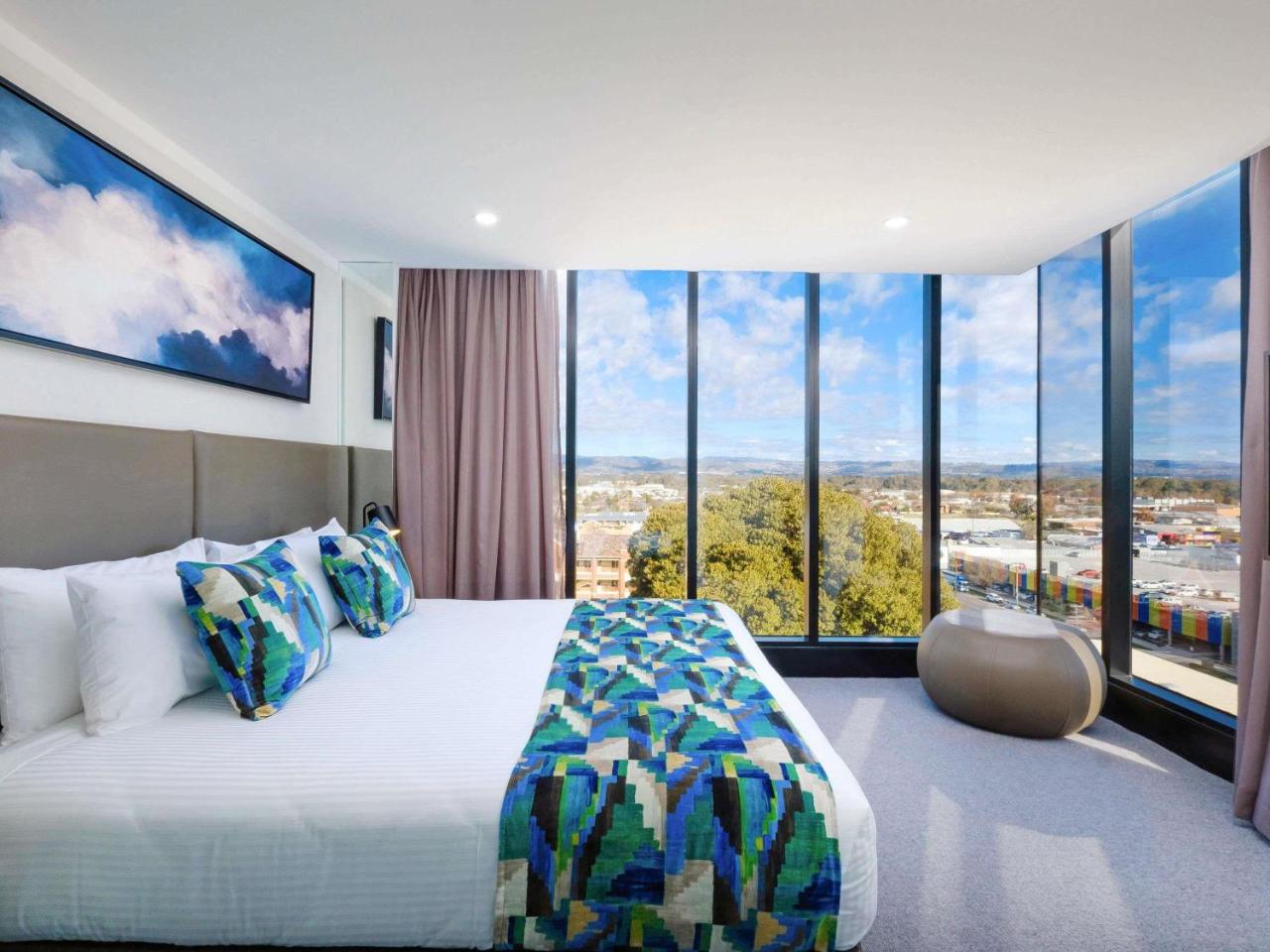 Mantra Albury