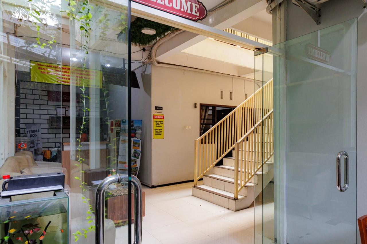 Photo - Reddoorz Plus Near Malang Town Square
