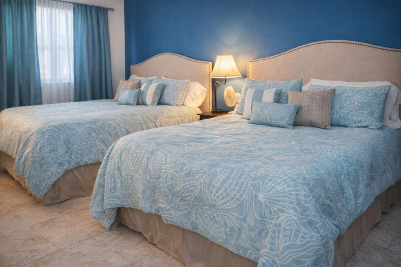 Luxury 1 bedroom Walk to Beach Pool - 5