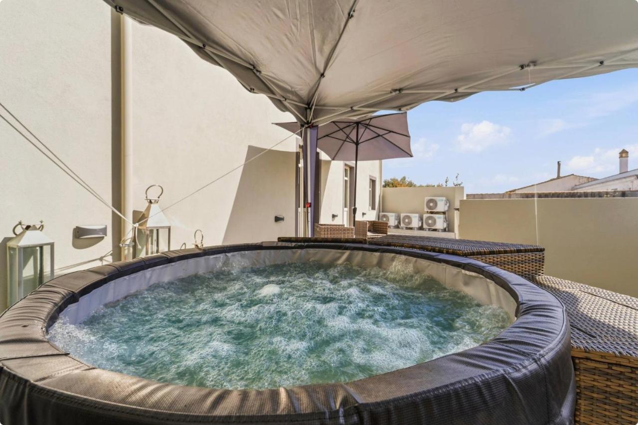 Luxar Suites & Apartments - 4