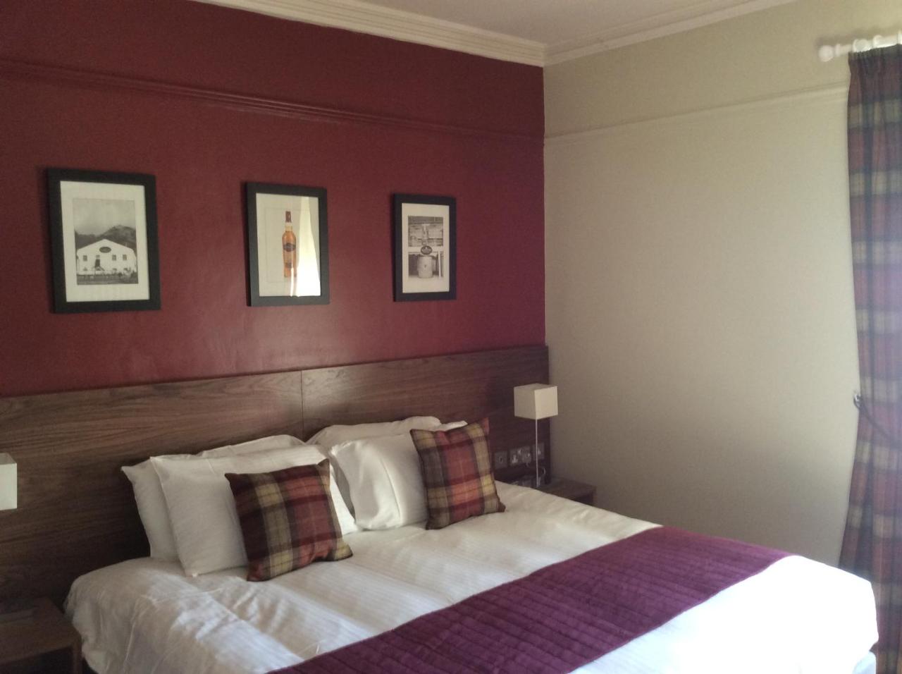 The Eagle Hotel photo 3