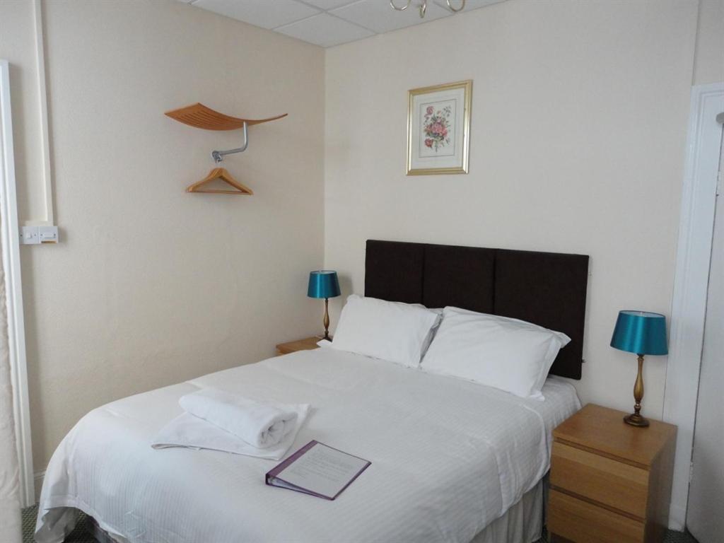 Albert and Victoria Hotel photo 2
