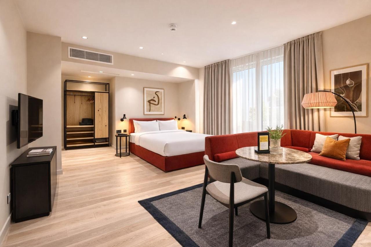 VCity Suites at The Teacher - 5