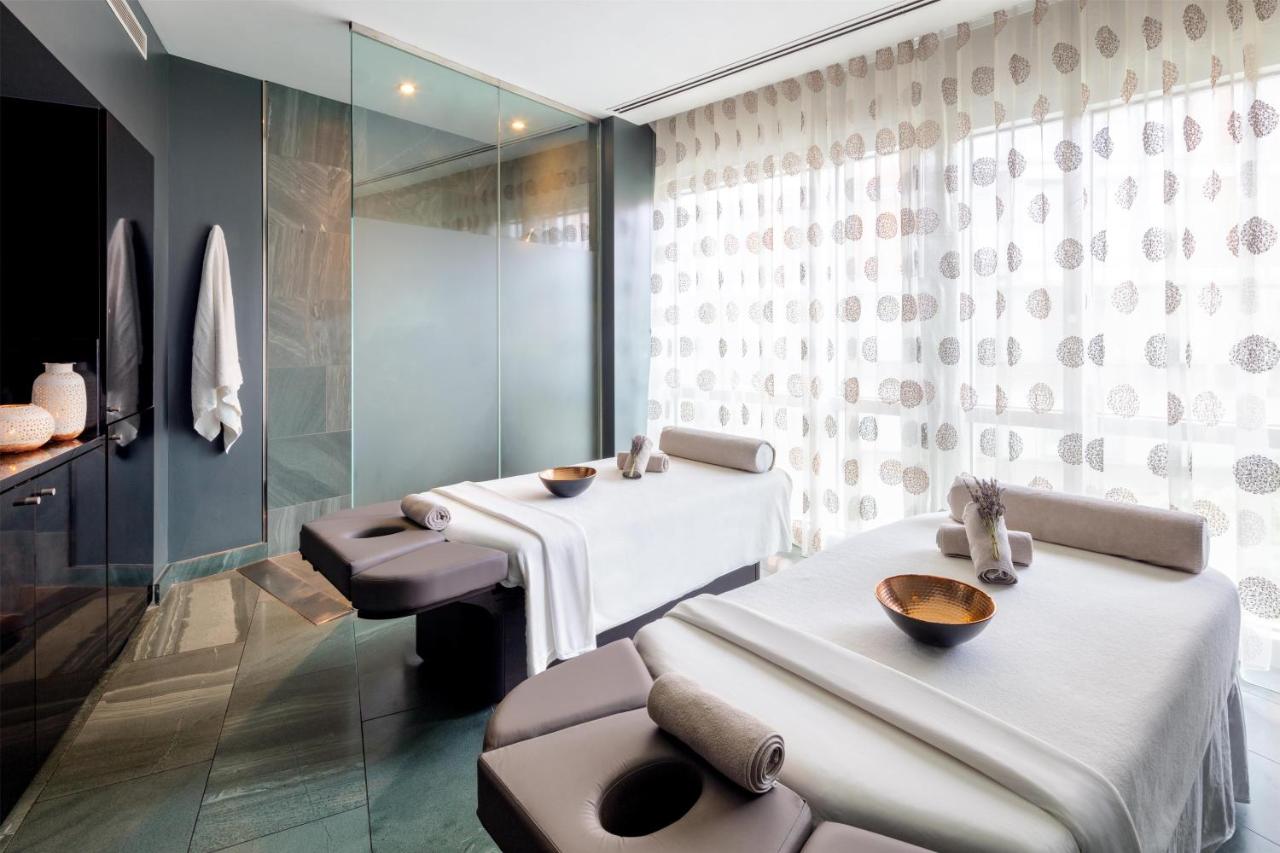 Radisson Blu Hotel, London Canary Wharf East - 3