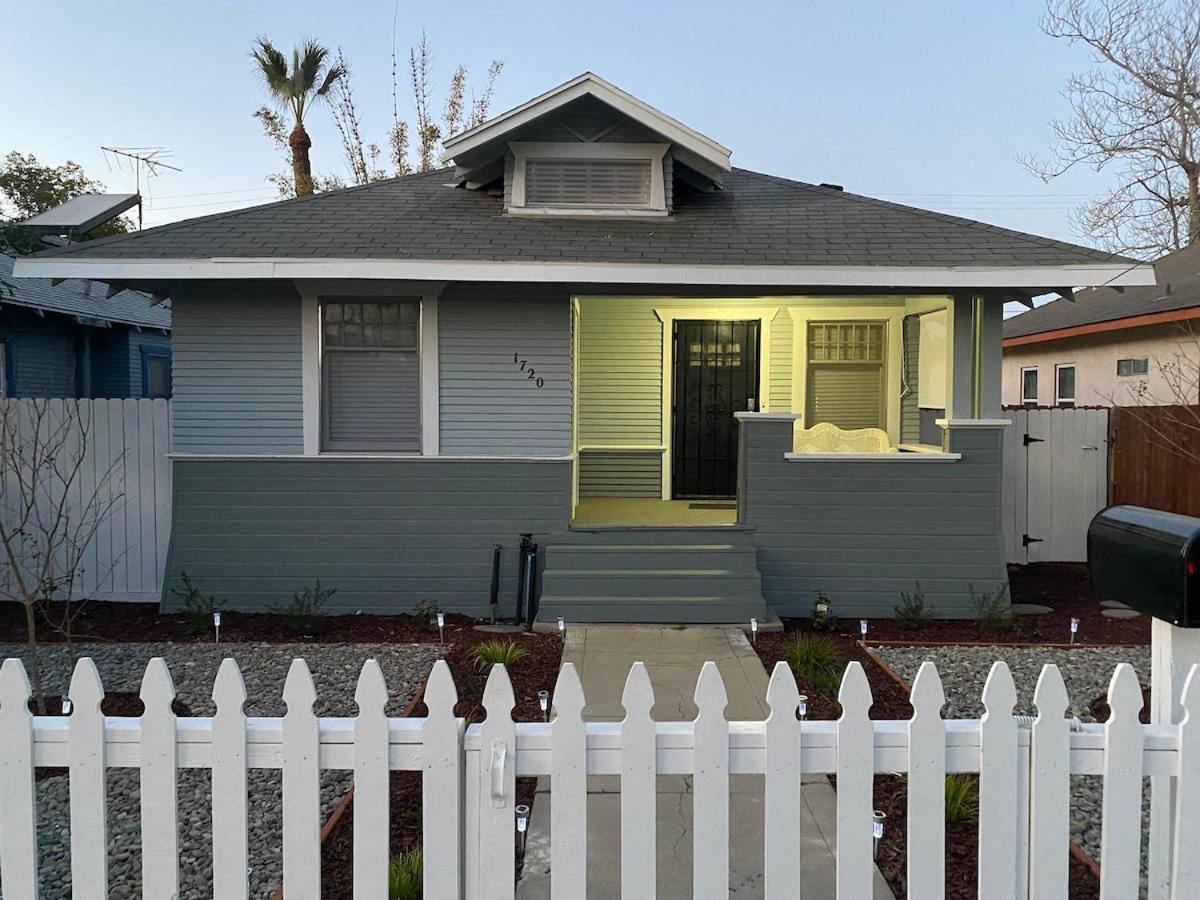Classic California Bungalow Downtown - 2