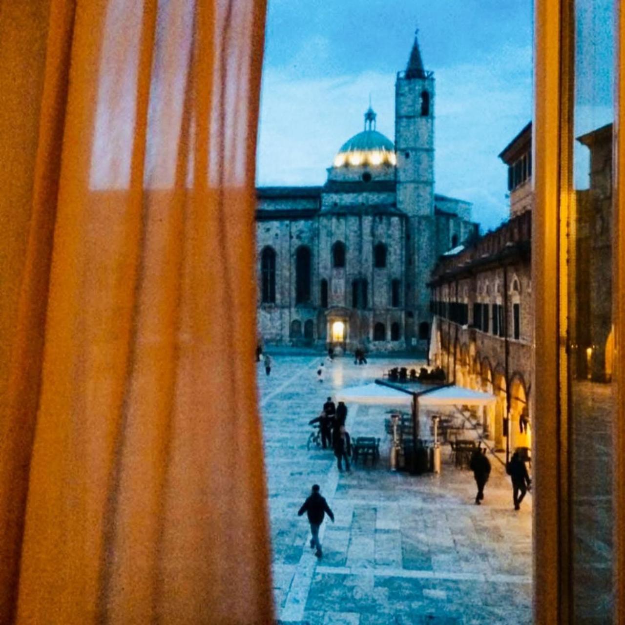 Residenza dei Capitani - Piazza del Popolo