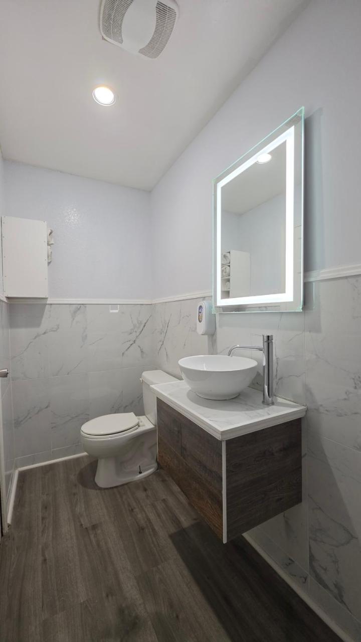 Southington Motor Lodge photo 3