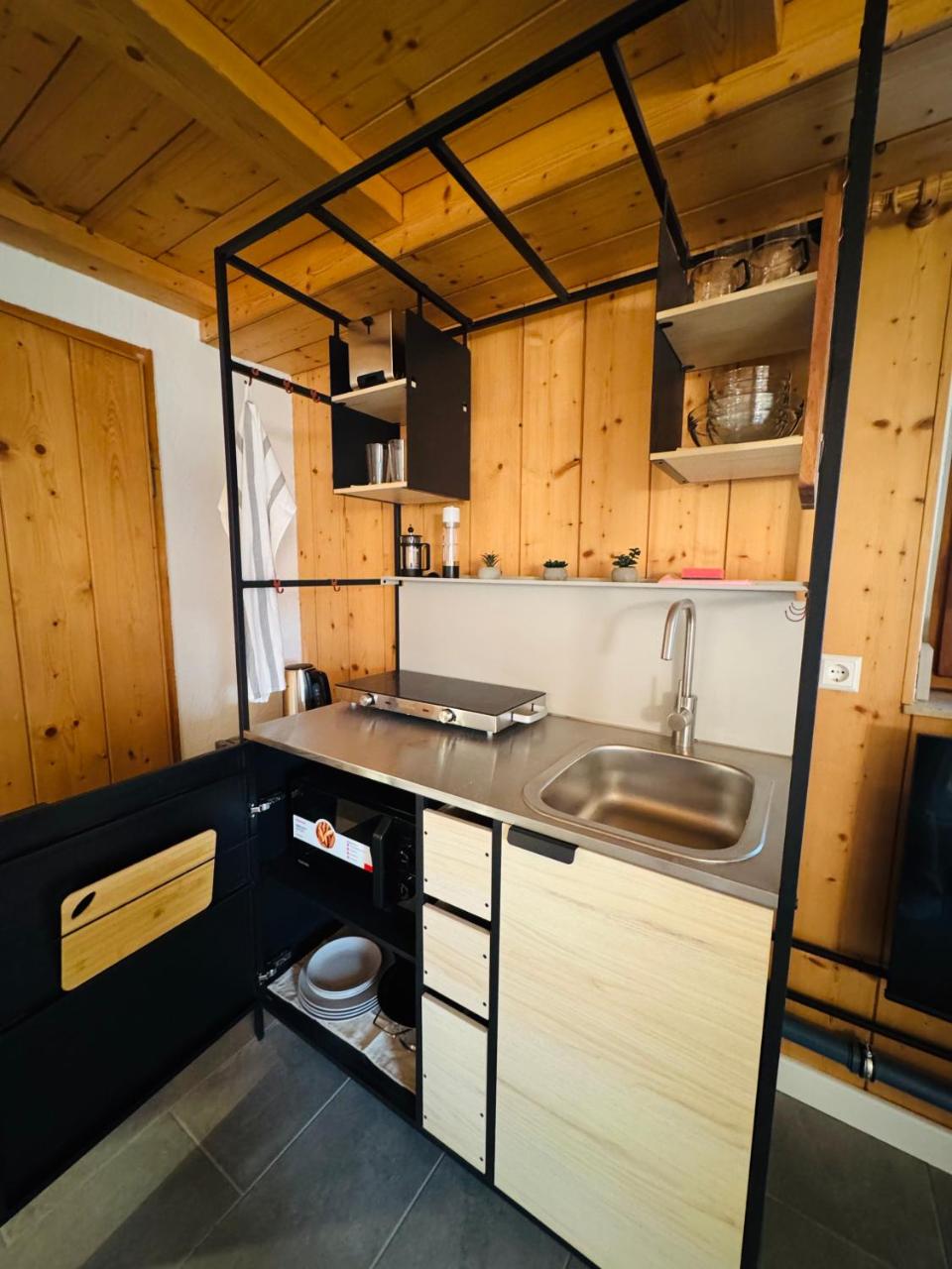 Chalet Style Studio Room West Town B17 - 6