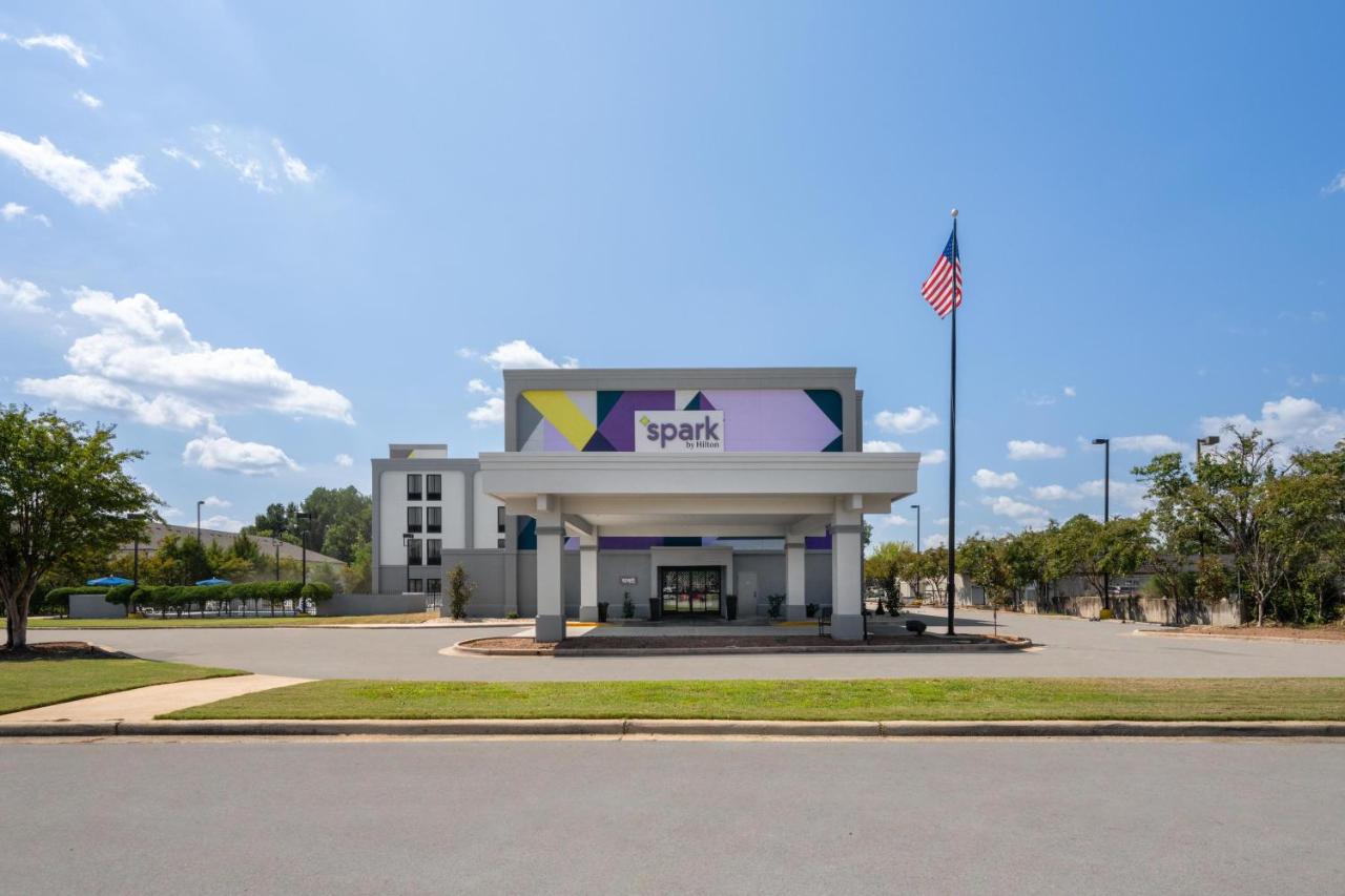 Photo - Spark by Hilton Decatur